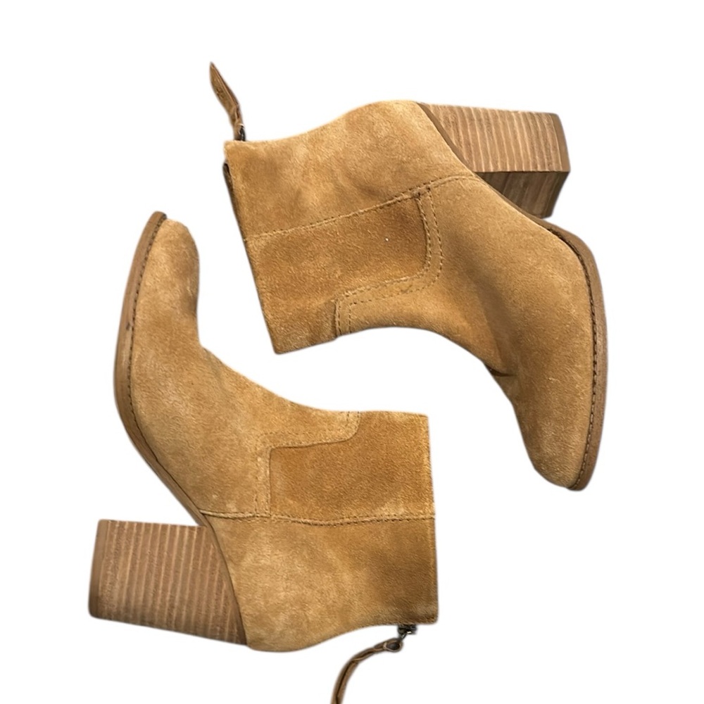 Splendid Boots Ankle Tan Suede Sz 7 beautiful and comfortable